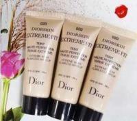 Dior凝脂无瑕防护粉底液020自然色 解析正品批发的优势与选购指南