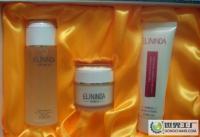 温州伊琳达化妆品连锁批发 专业补水套装供应，打造健康水润肌肤